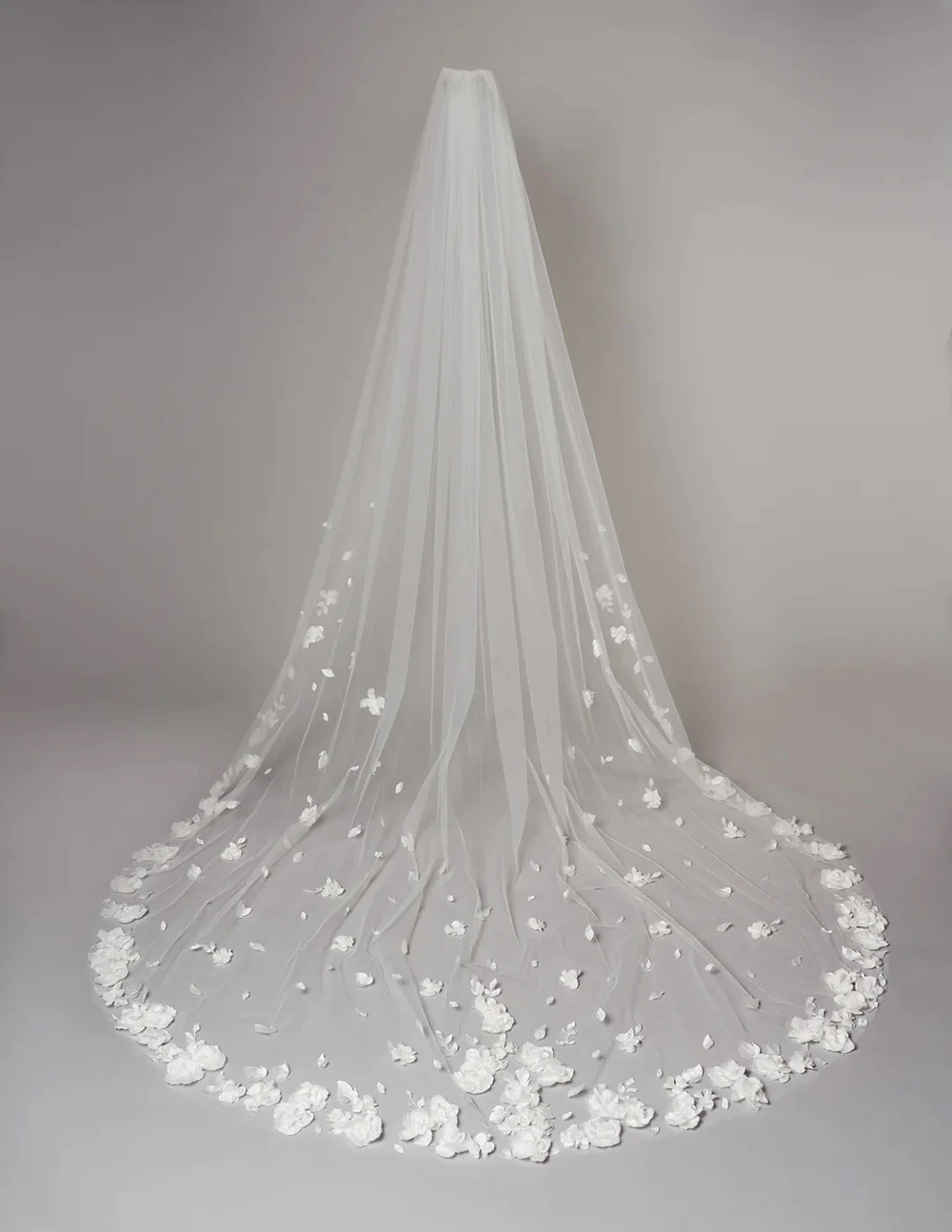 

3D three-dimensional flower veil Bride's Wedding Long Mop Cathedral Veil can be customized length