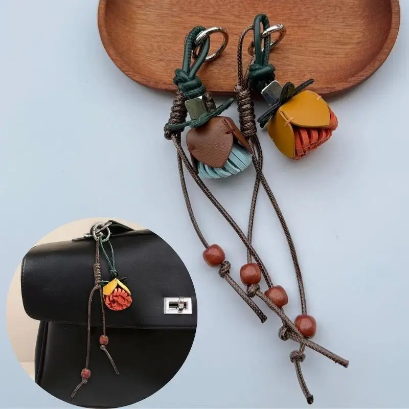 Брелок из искусственной кожи