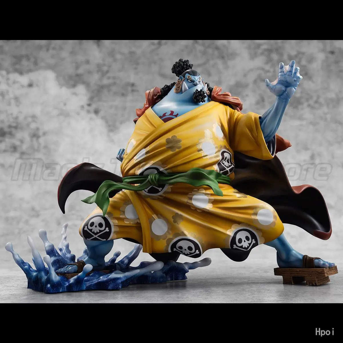 【MT】MegaHouse POP MAX Jinbei 1/8 Scale Animation Model Figure Toys