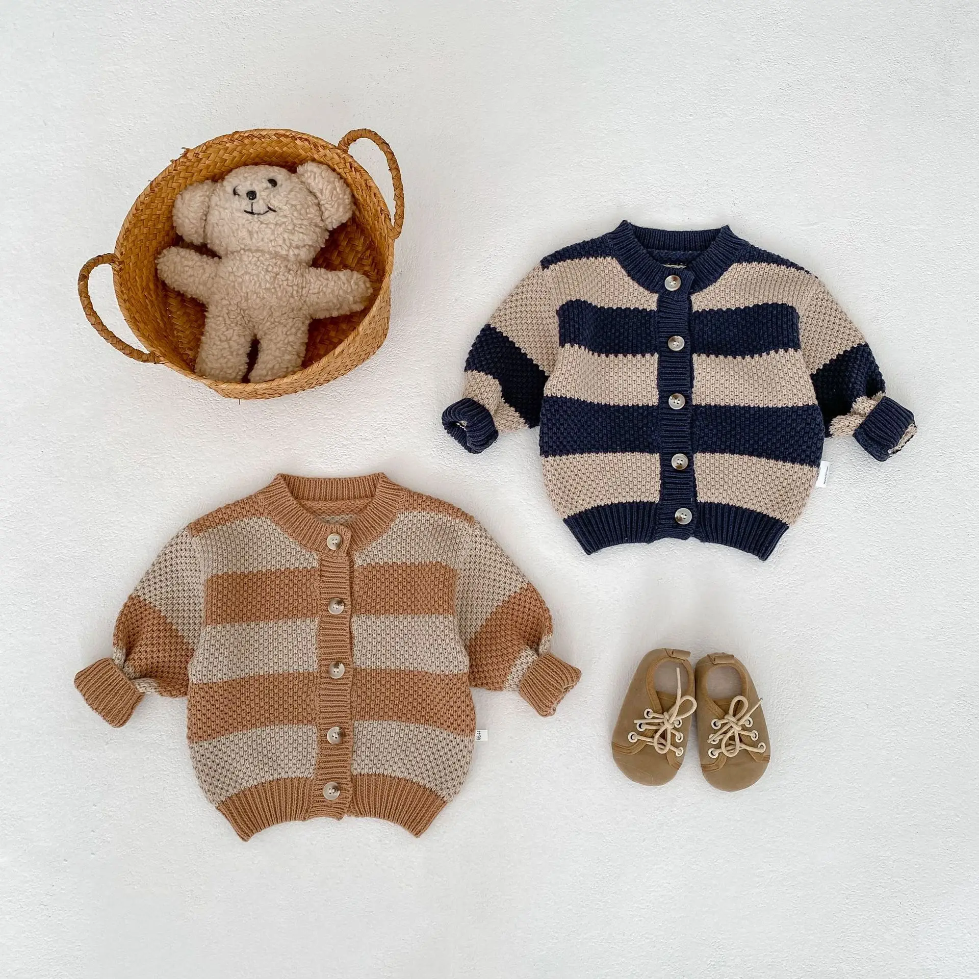 

2026 Spring New Baby Long Sleeve Knitted Cardigan Girls Sweater Coat Cotton Toddler Boys Casual Striped Jacket Infant Clothes
