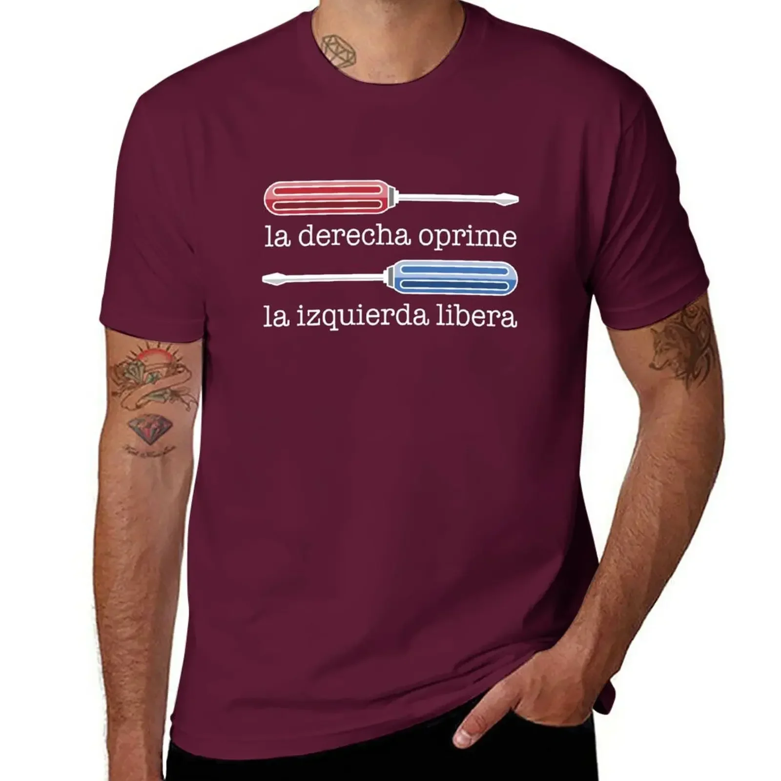 2024 summer New Rightie Tightie Leftie Loosie White Outlines Spanish Translation; la derecha oprime, la izquierda libera T-Shirt