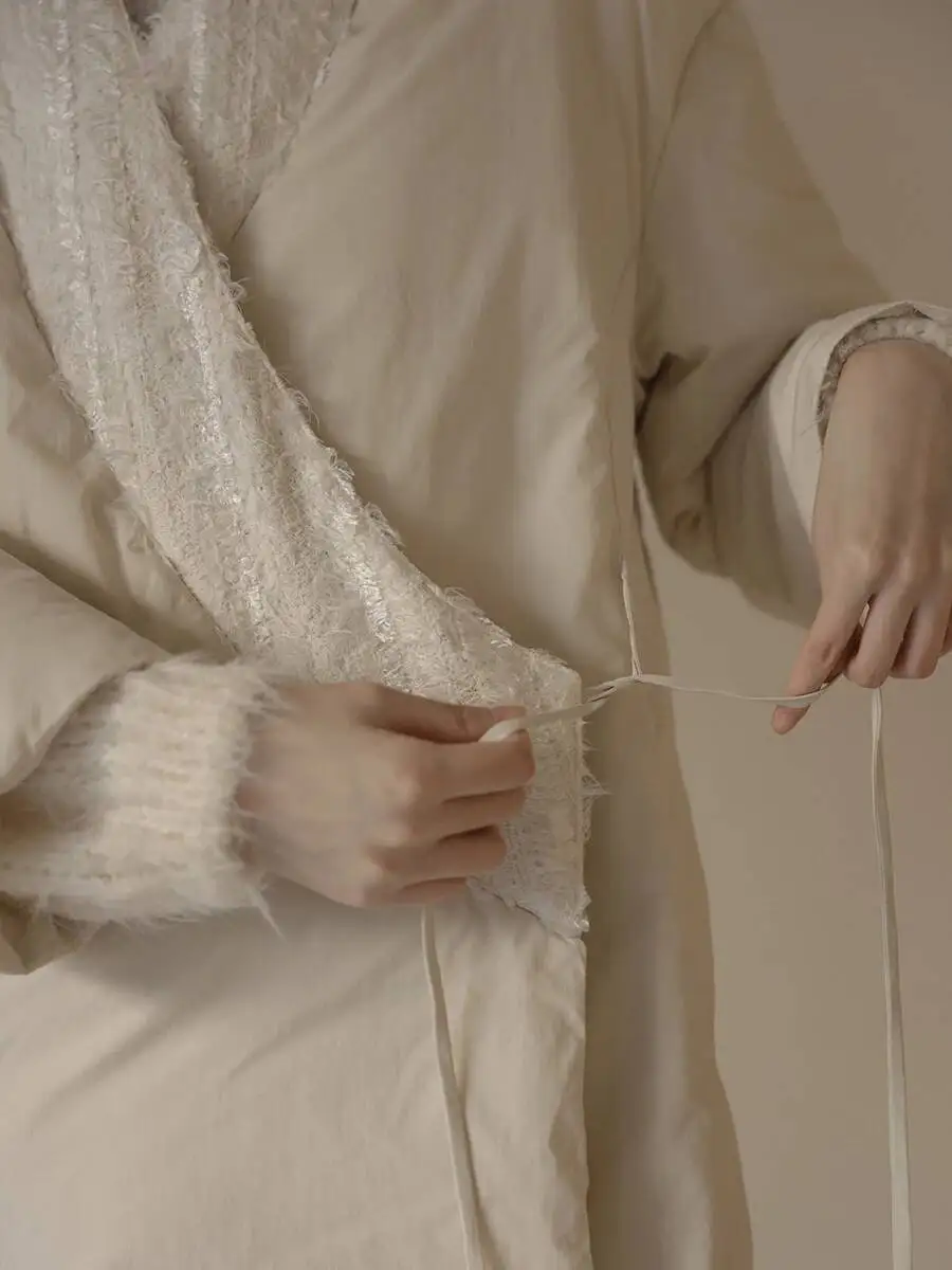 UMI MAO 90 화이트 오리 다운 재킷 중국 스타일 예술적 경사 칼라 가볍고 따뜻한 두꺼운 롱 코트 Femme