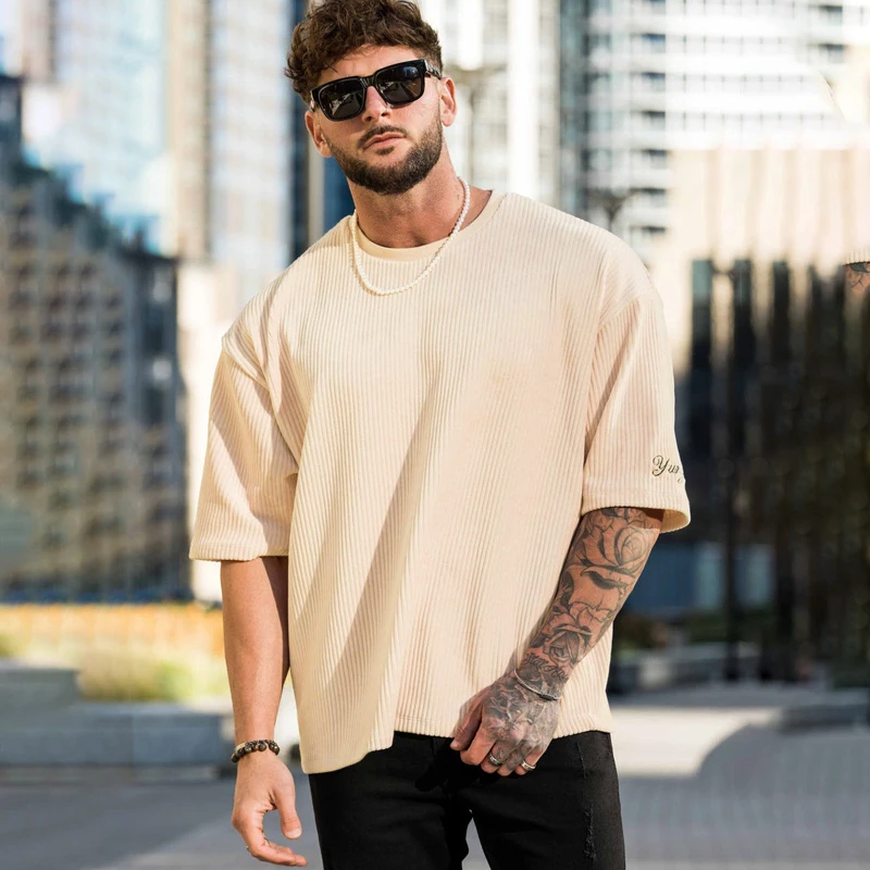Streetwear casual white men's T-shirt loose crew neck short sleeve T-shirt top vertical embroidery simple fashion men's wear