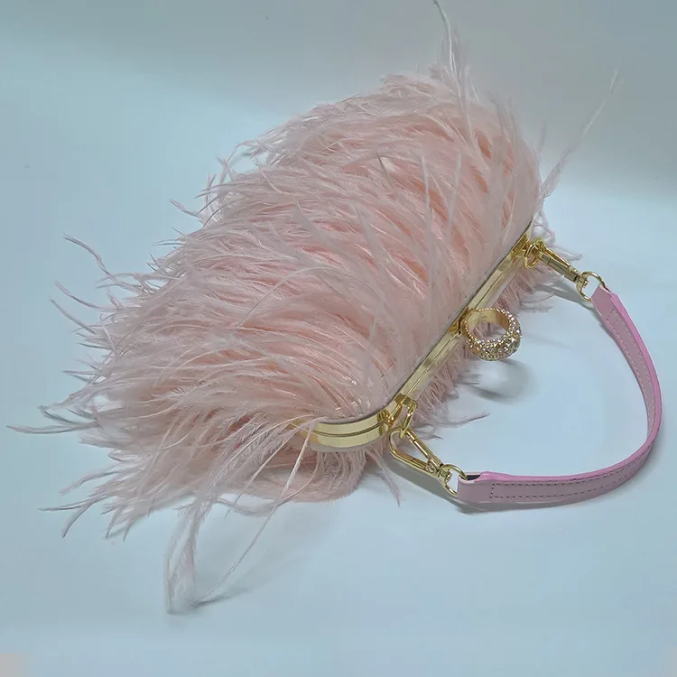 

Luxury Handbag Purse Ostrich Feather Diamond Ring Chain Furry Ladies Women's Clutch Bag Evening Fur Bags
