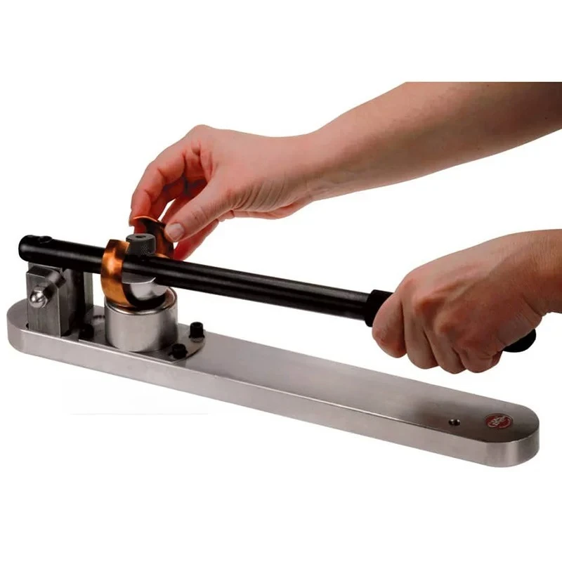 Jewelry is a bending device C-shaped bracelet is a forming machine