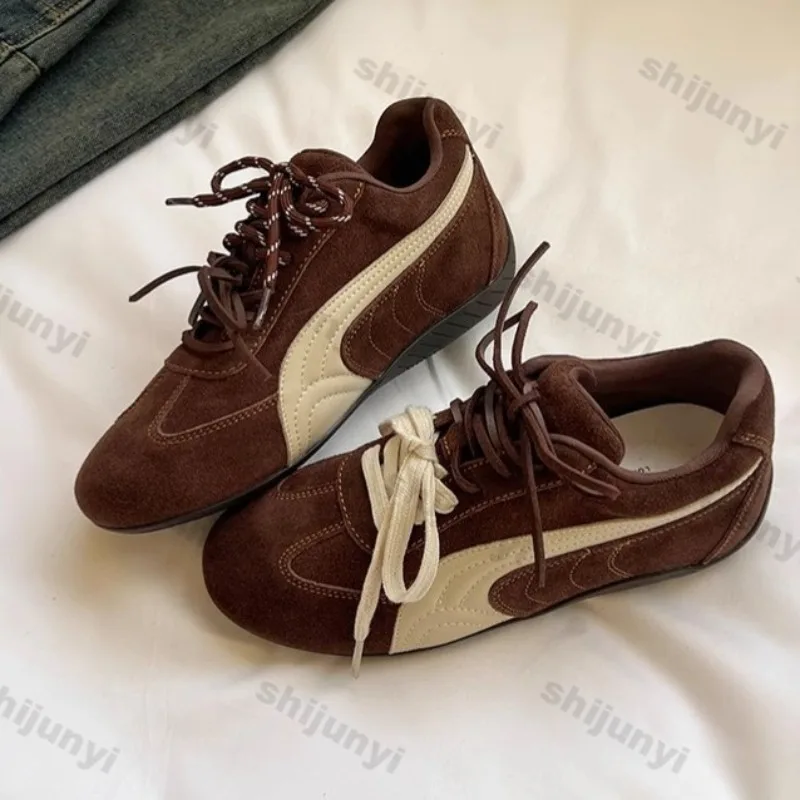 

Vintage Sneakers Women Summer New Arrivals Comfortable Soft Sole Casual Shoes Trendy Sewing Concise Cross Tied Running Shoes