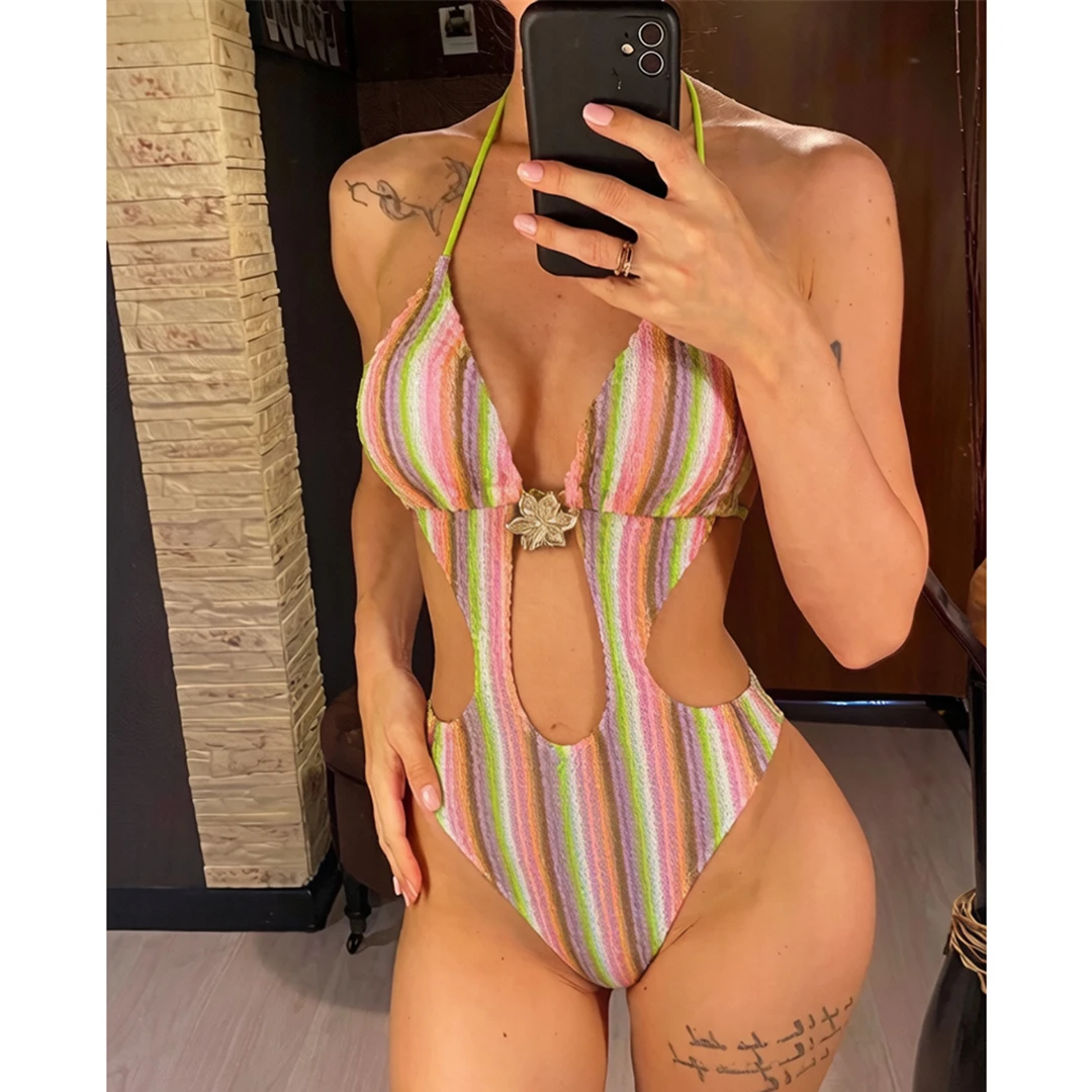 Gestreifter, farbenfroher, ausgeschnittener, einteiliger Badeanzug mit Neckholder für Damen, Monokini mit hohem Beinausschnitt, Badebekleidung, Badeanzug, Schwimmanzug V8304 – Detail 2