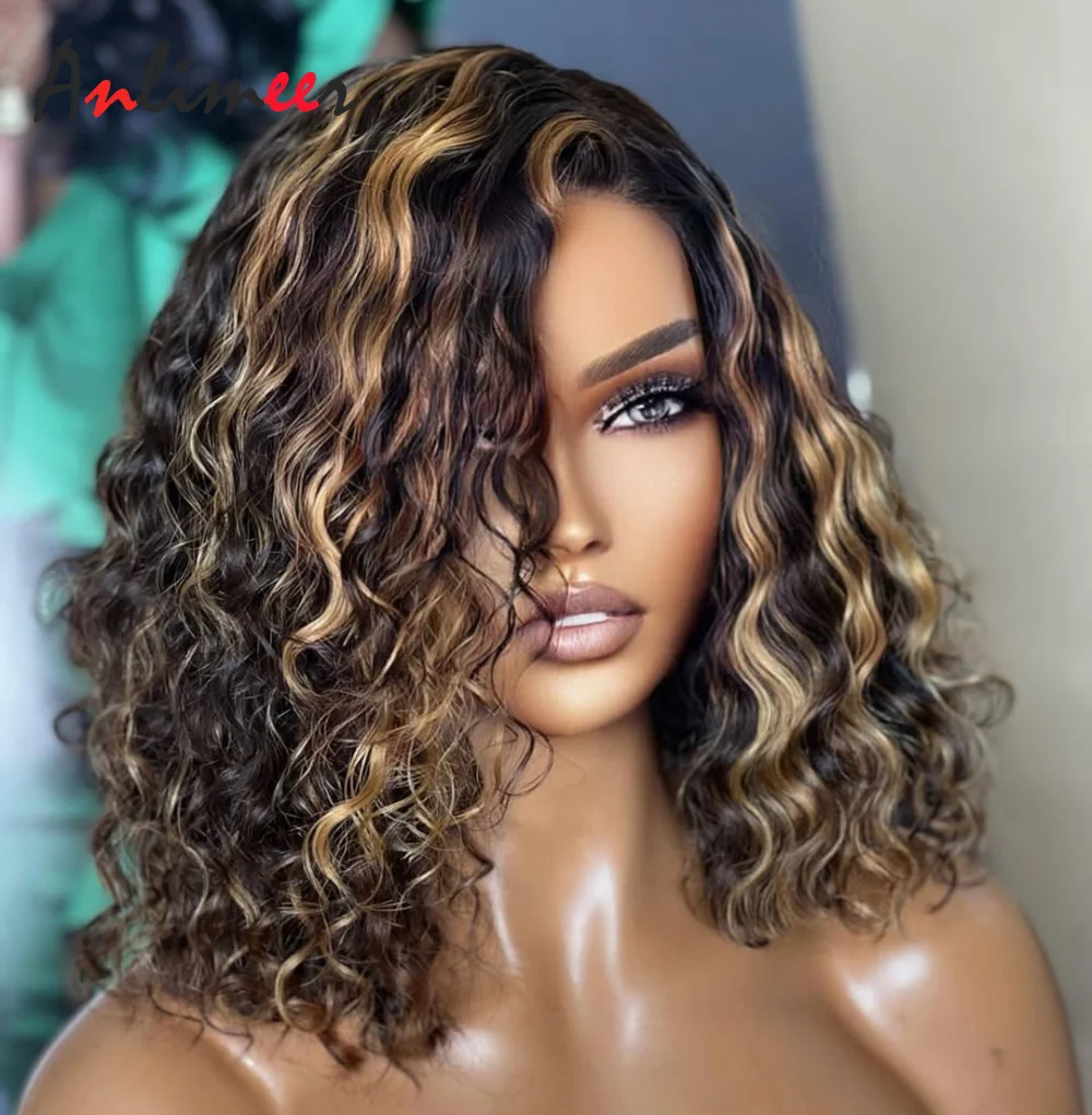 ฐานผ้าไหมวิกผมสตรอเบอร์รี่ Blone ไฮไลท์วิกผมสั้น Curly Wigs ด้านหน้าลูกไม้เส้นผมมนุษย์ Pre Pluncked กับลูกผมสำหรับผู้หญิงสีดำ