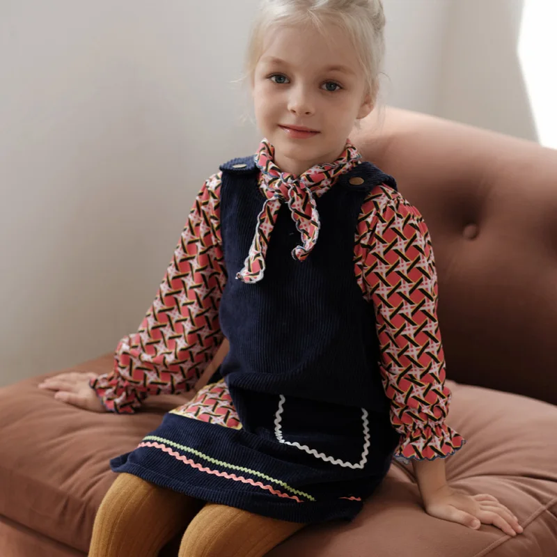

Girls Dress 2025 Autumn Winter New Nordic Style Children Versatile Retro Corduroy Strap Dress