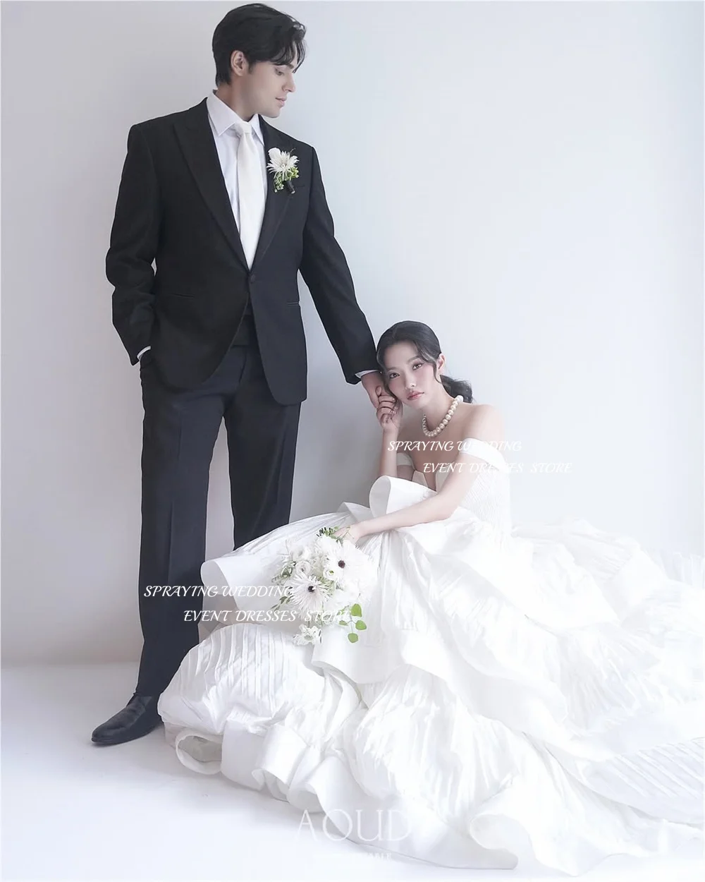 SPRAYING Elfenbeinfarbenes Taft-Hochzeitskleid, Korea-Fotoshooting, quadratischer Kragen, Riemen, lange, abgestufte Brautkleider, Korsett, maßgeschneidert,  soi