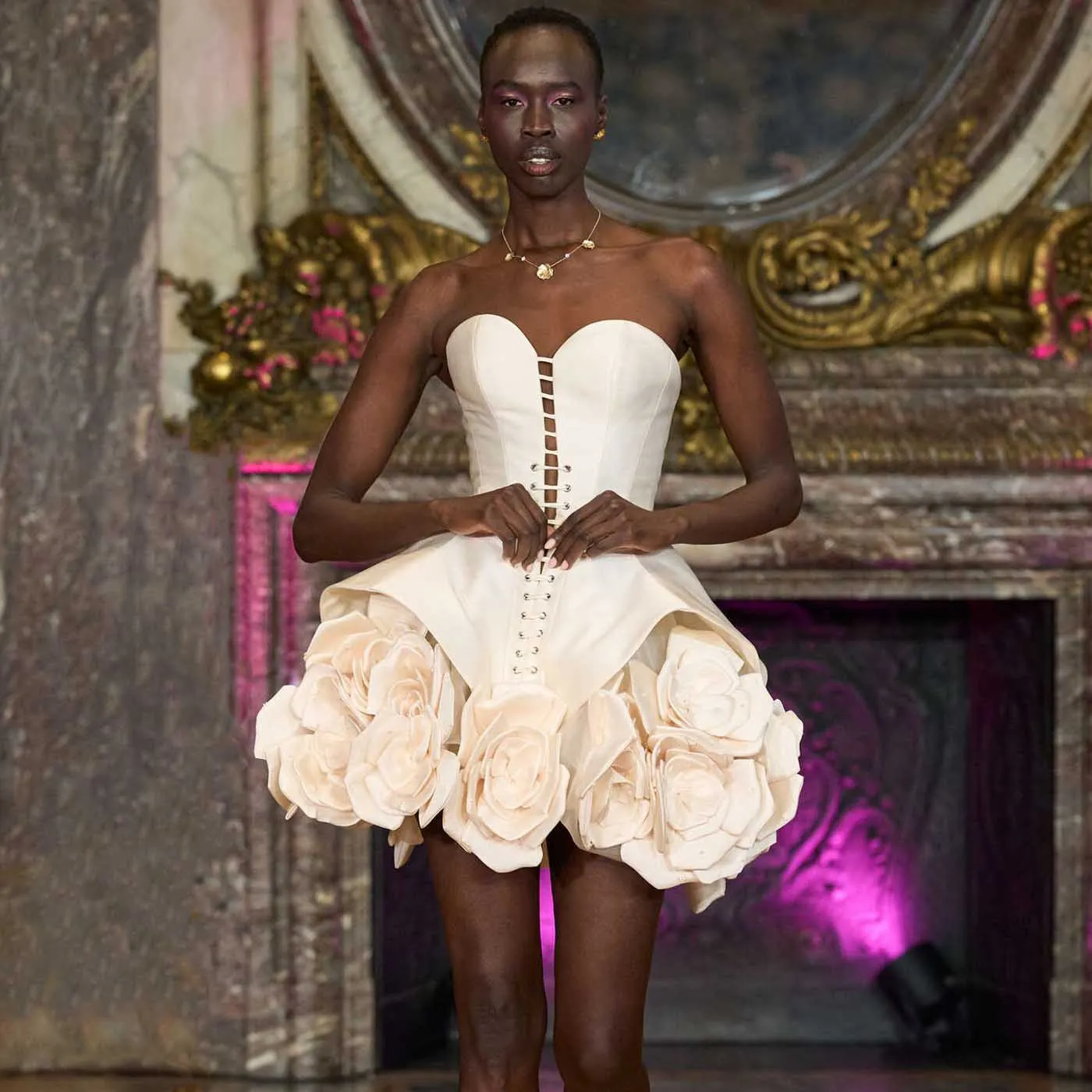 Fantastyczna Sukienka Koktajlowa w Kolorze Szampańskiej Róży, Krótka, Bez Ramiączek, Gorset, Kwiaty 3D, Sukienki na Imprezę, Gorąca Wyprzedaż, Sukienka Urodzinowa z Kwiatami Róży