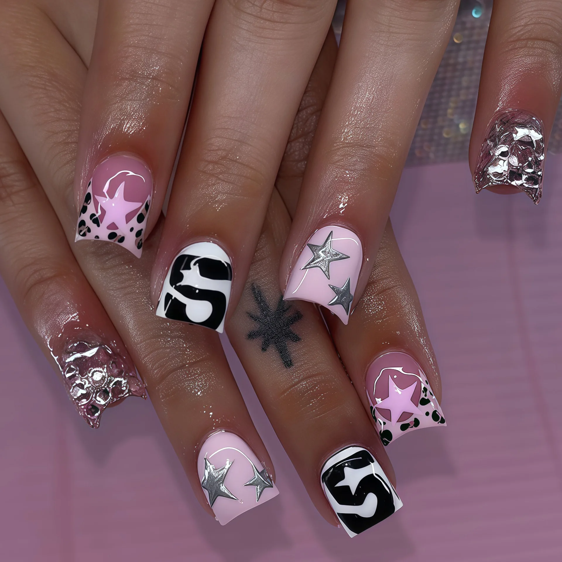 

24PCS Y2K Cool Square Press on Nails Pink Star Rhinestone Design False Nails with Leopard-Print for Women Full Cover Nail Tips