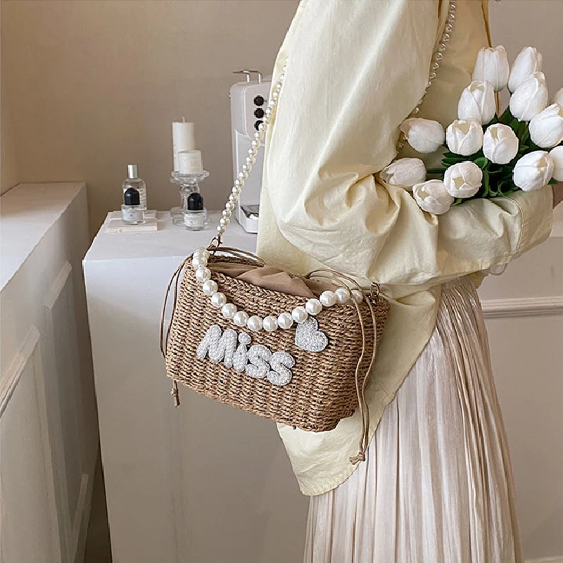 Fashion Women Pearl Chain Beach Bag Luxury Designer Woven Straw Totes Small Square Crossbody Bags Fashion Handmade Rattan Purses