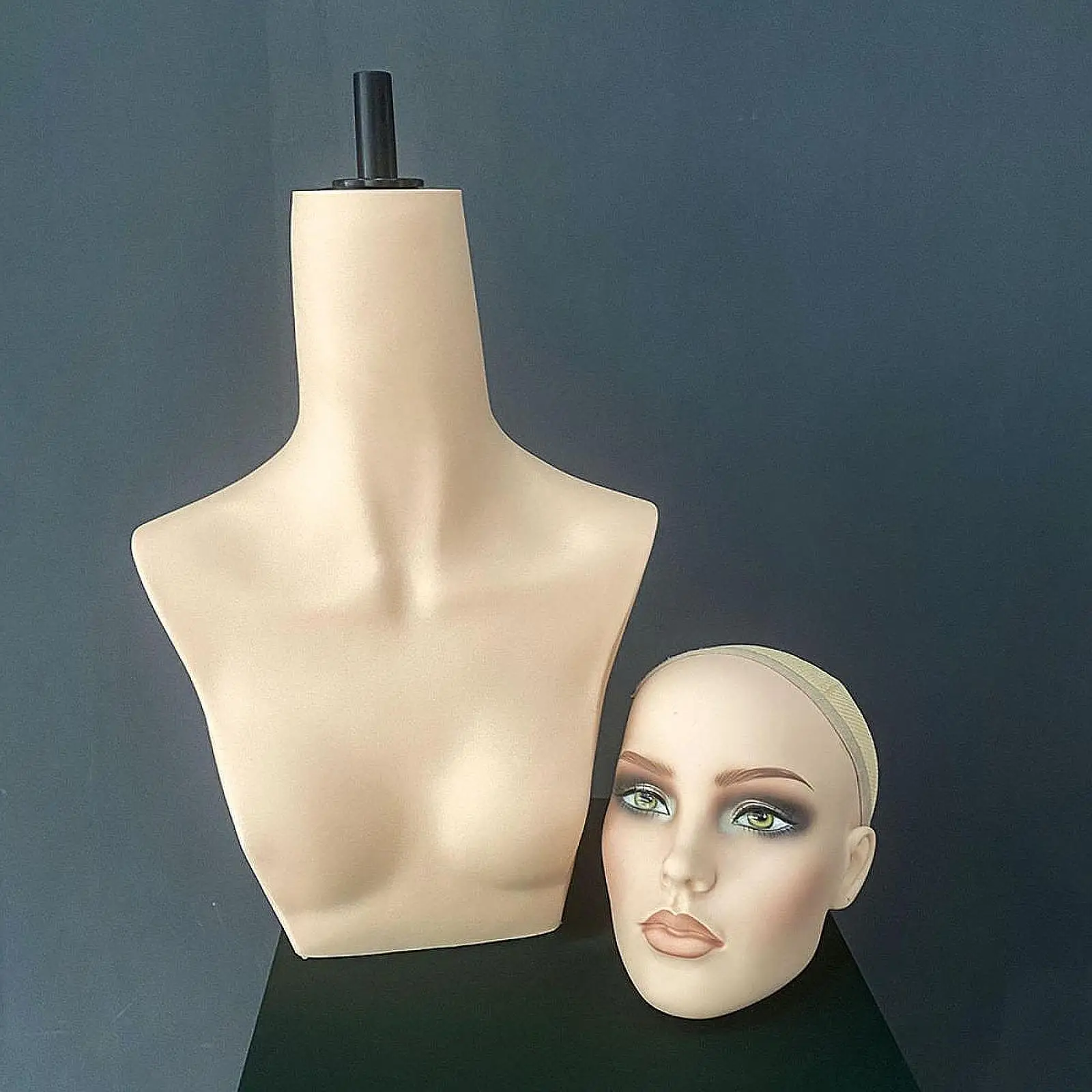 Female Mannequin Head with Makeup Realistic Wig Head Wig Display Stand for Earrings Wig Necklace Hat Beauty Accessories Display