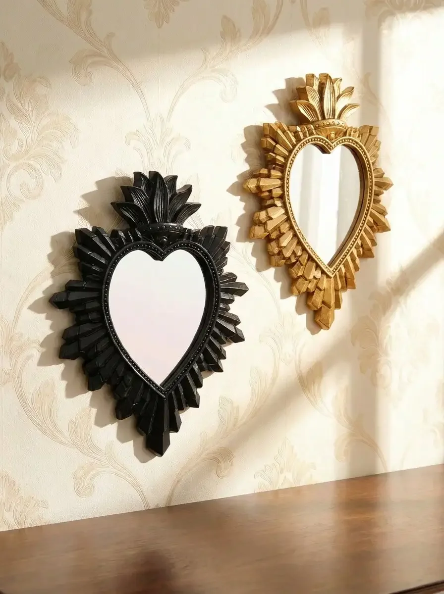 Gold & Black Sacred Heart Wall Ornament 4