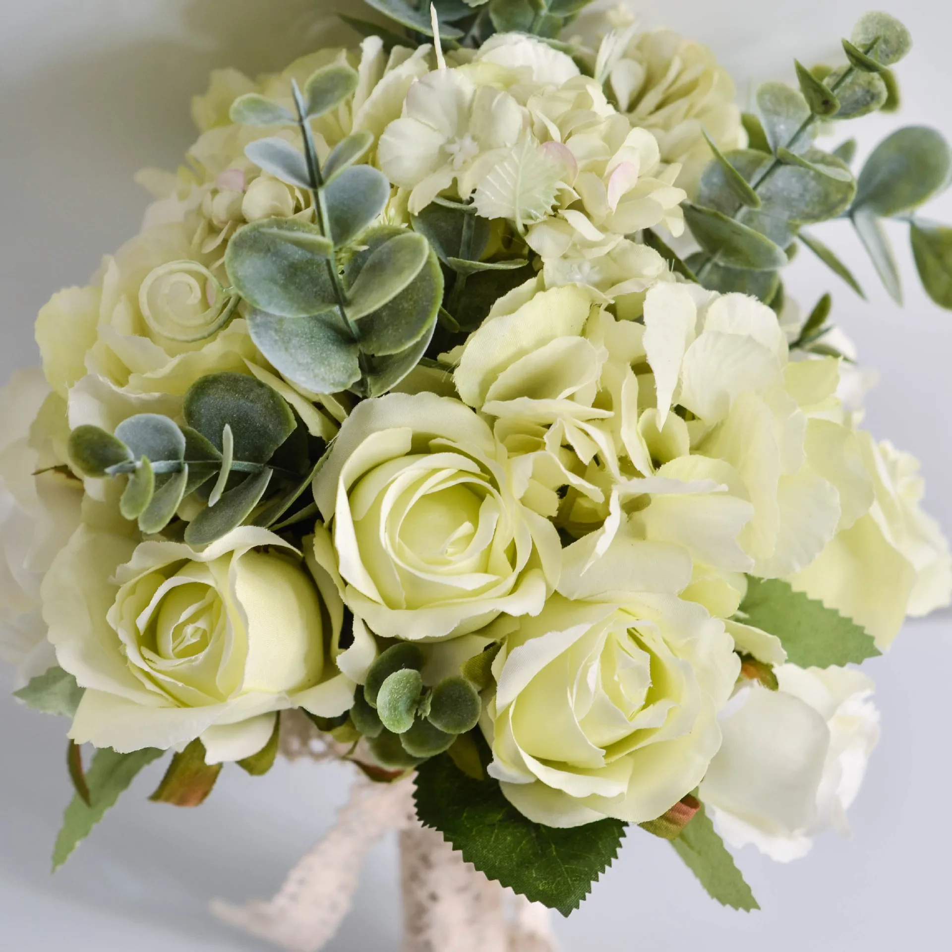 Free Shipping Light Green Series Imitation Rose Bouquet Wedding Live Decorative Prop Bridesmaid Artificial Holding Flowers