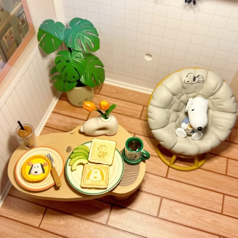 Re-Ment Comfortable Snoopy Weekend Room Miniature Scene Model Collectible Trendy Blind Box Toys Scene Props Kids Surprise Gifts