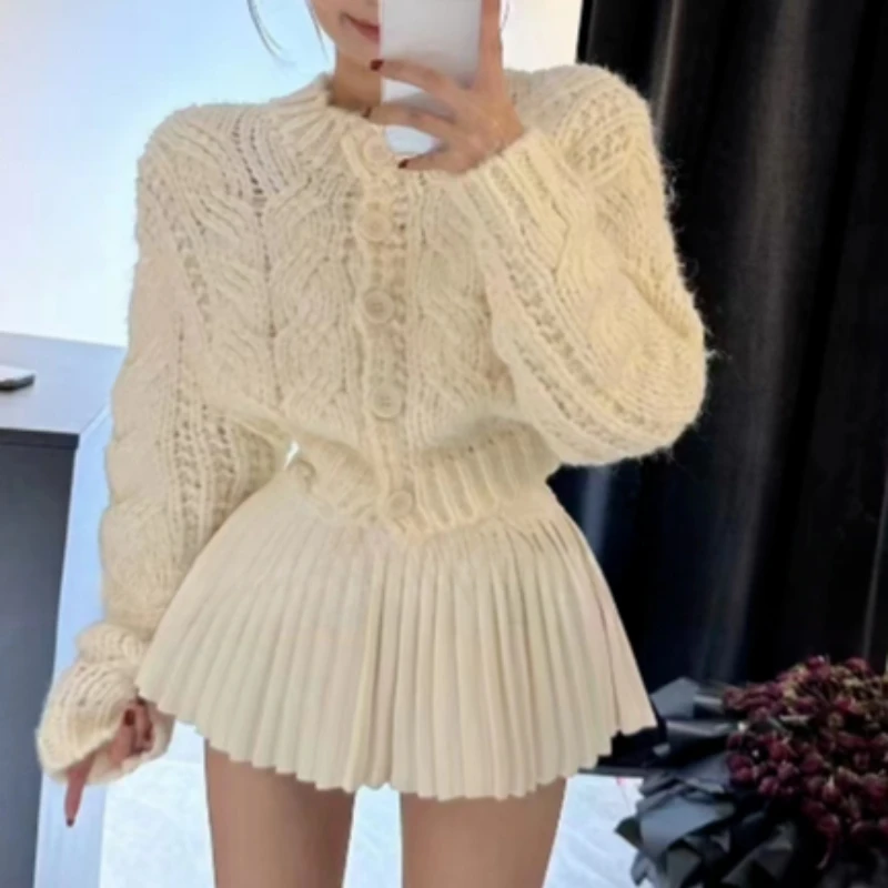 

Autumn and Winter New Fried Dough Twists Long Sleeve Short Sweater Women's Thickened High Waist Woolen Pleated Skirt
