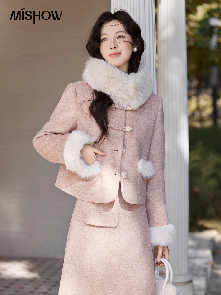 MISHOW New Chinese Tweed Coats Midi Skirts Separately Clothes Winter Woman Sweets Edge Design Plush Fur Coat Women MXD54W0583