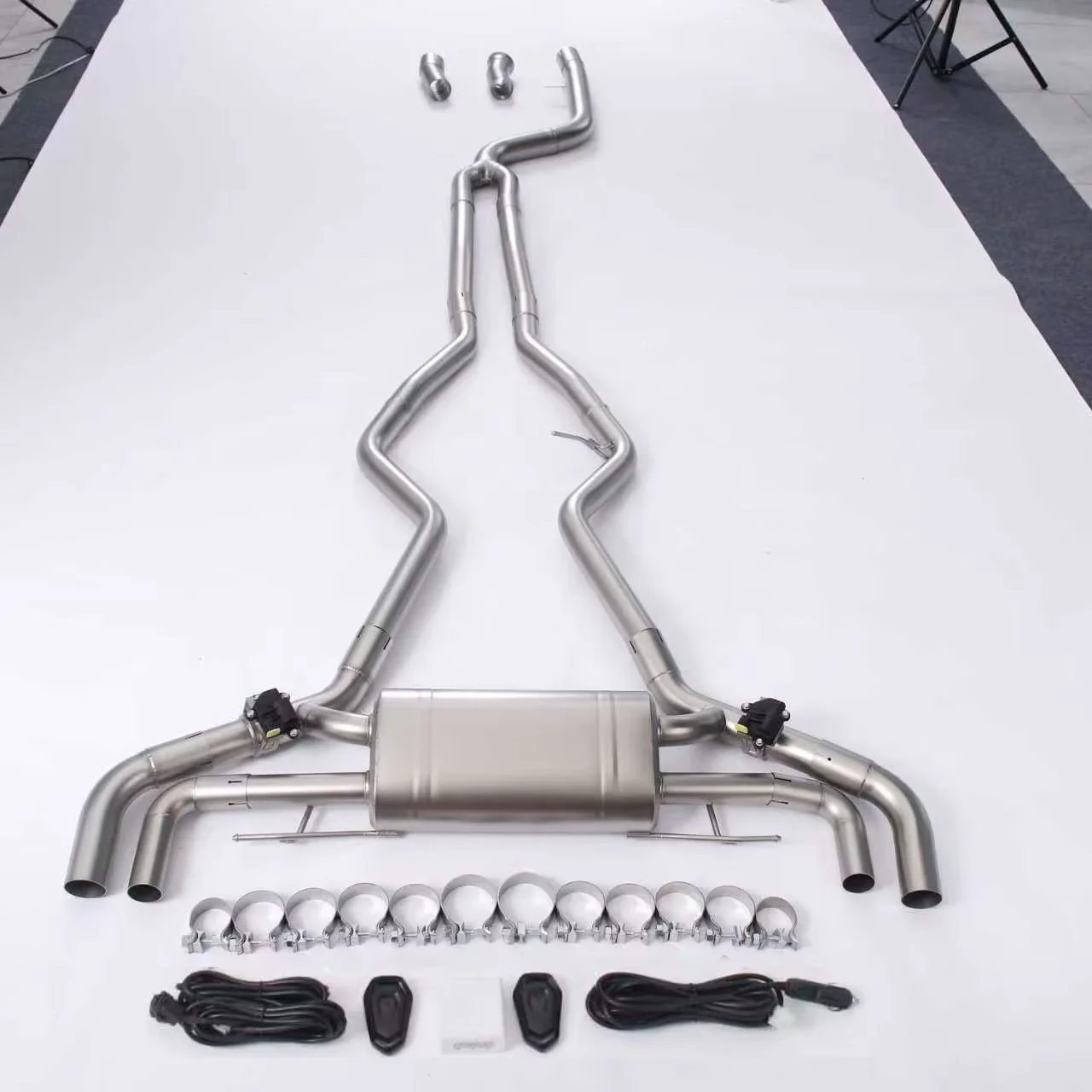 Catback Exhaust System for BMW G20 M240i M340i G22 M440i G21 G42 B58 3.0T Valvetronic Valved Muffler 304 Stainless Steel Pipes view 3