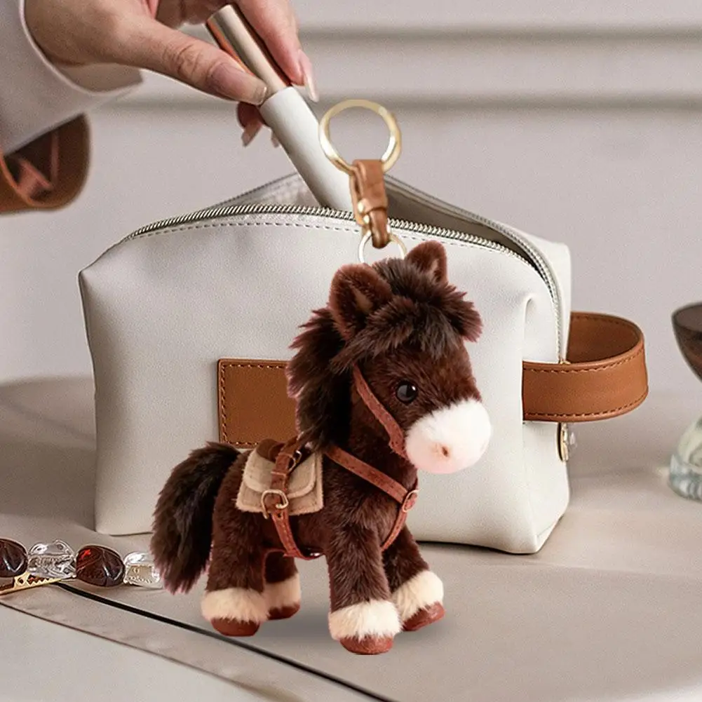 พวงกุญแจตุ๊กตาหมากรุกน่ารัก ตุ๊กตาสัตว์นุ่ม ของตกแต่งกระเป๋า จี้การ์ตูน แฟชั่นสำหรับกระเป๋าเป้ กระเป๋าถือ 2026