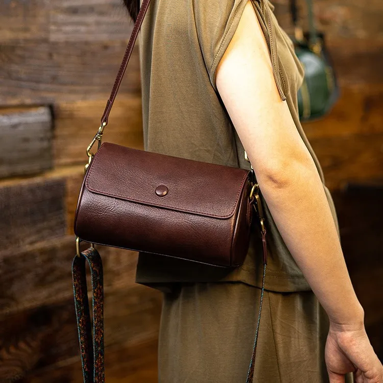 Real leather single-shoulder cylinder bag retro clamshell multi-layer diagonal span commuting small backpack
