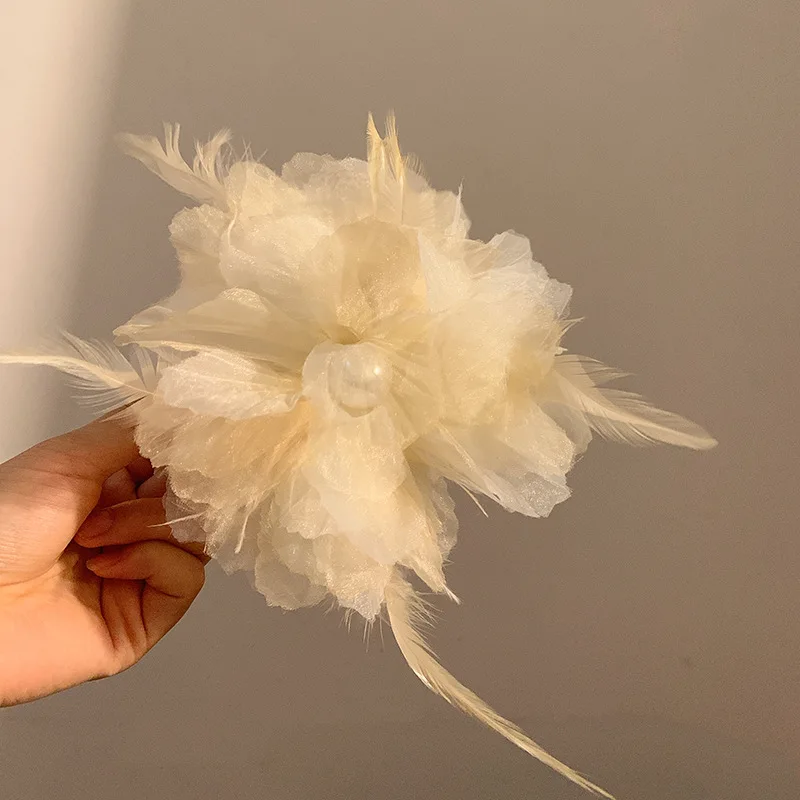 

Double sided feather bow princess hair clip at the back of the head, large shark clip, super fairy hair accessory, high-end feel