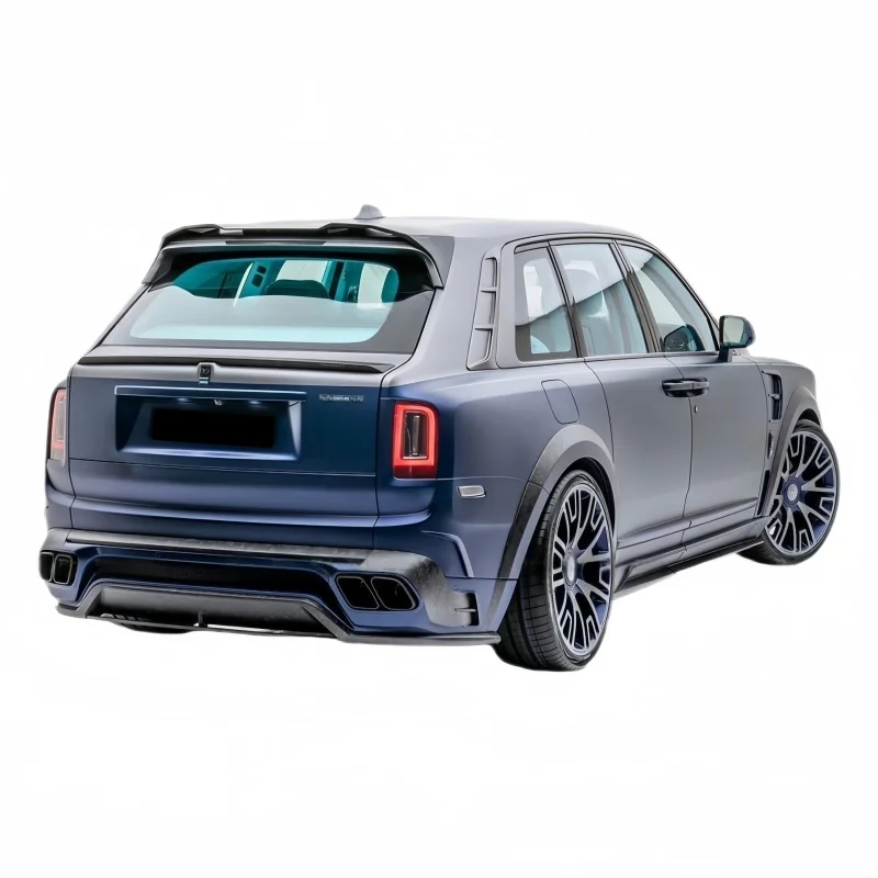 مناسبة لتعديل وترقية مجموعة الجسم الكبيرة من ألياف الكربون لـ Rolls-Royce Cullinan بما في ذلك غطاء التنانير الجانبية للمصدات
