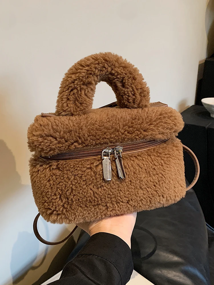 Plush Handbags for Women Autumn Winter New Large Capacity Lamb Wool Crossbody Bag Casual Simple Square Mobile Phone Bag