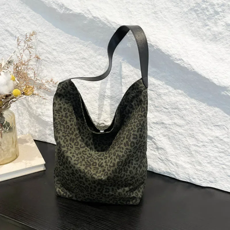 

Leopard print lazy wind casual large capacity bucket bag soft cloth bag