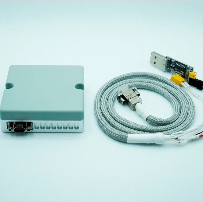 Récepteur d'antenne intégré pour petits drones