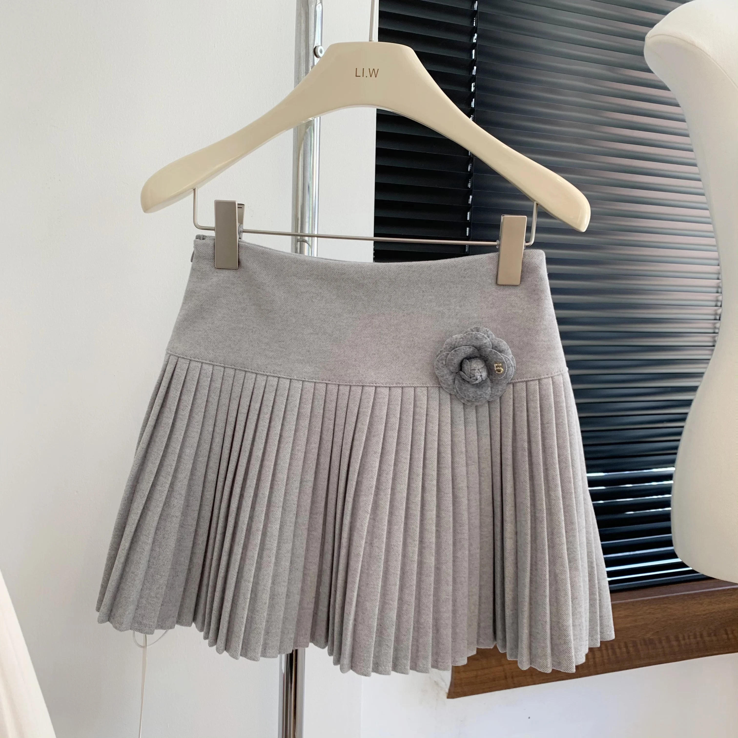 

Grey Woolen Skirt Women's Autumn and Winter Slimming Pleated Skirts High Waist Versatile Short Faldas Saias