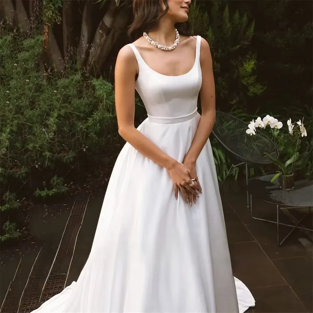 

Элегантное и простое сельское атласное свадебное платье трапециевидной формы с квадратным вырезом по индивидуальному заказу, свадебное платье без рукавов длиной до пола