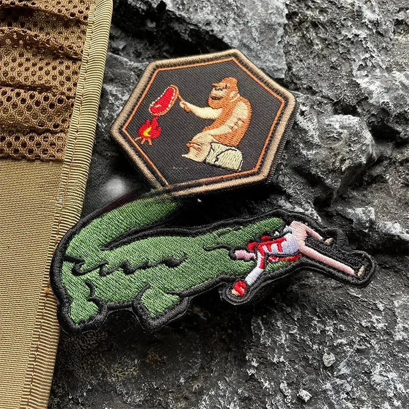 Biting Crocodile Embroidered Morale Badge Hook And Loop Fastener Savage Tactical Armband on Outside Backpack Military Patches