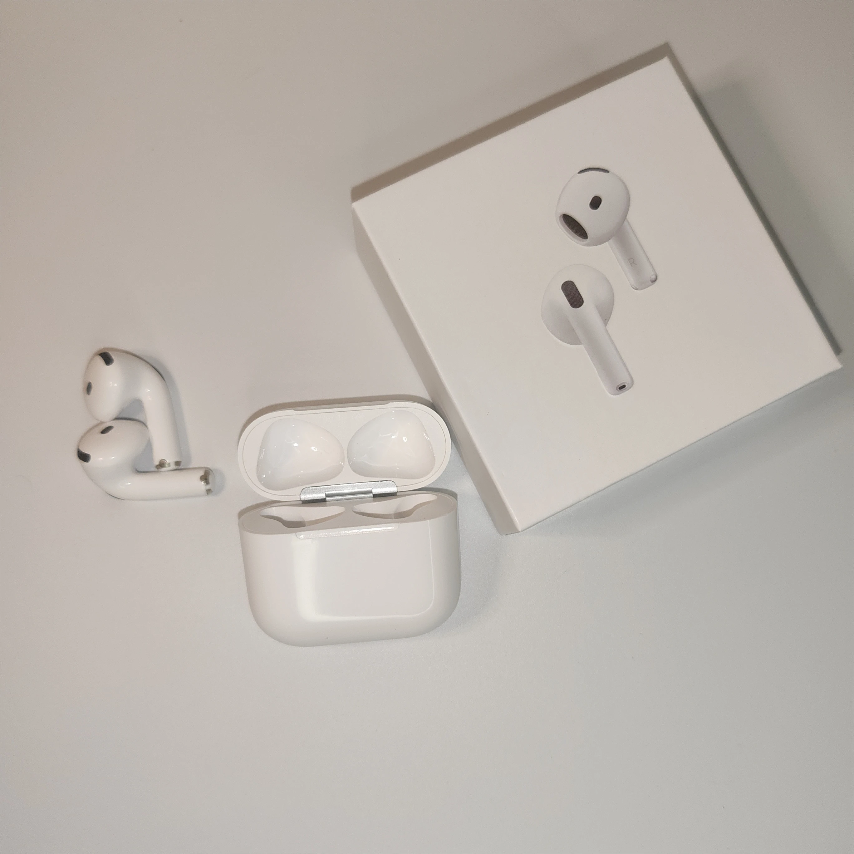 سماعة بلوتوث الجيل السابع لـ Anthem Pods4 7th Generation سماعة رأس بخاصية البلوتوث سماعة رأس بخاصية البلوتوث عالية الجودة