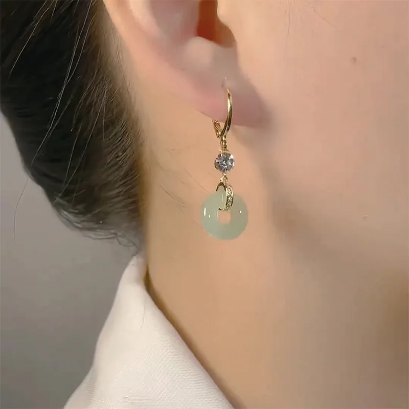 Women New Retro Chinese Style Buckle Fashion Earrings Temperament Long Palace Style Earrings Gift Jewelry Wholesale