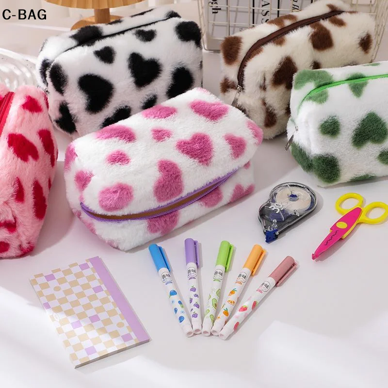 مقلمة من القطيفة على شكل قلب لطيف على شكل قلب جرلي، حقيبة مستحضرات تجميل ذات سعة كبيرة، منظم تخزين محمول للسفر لهدايا النساء