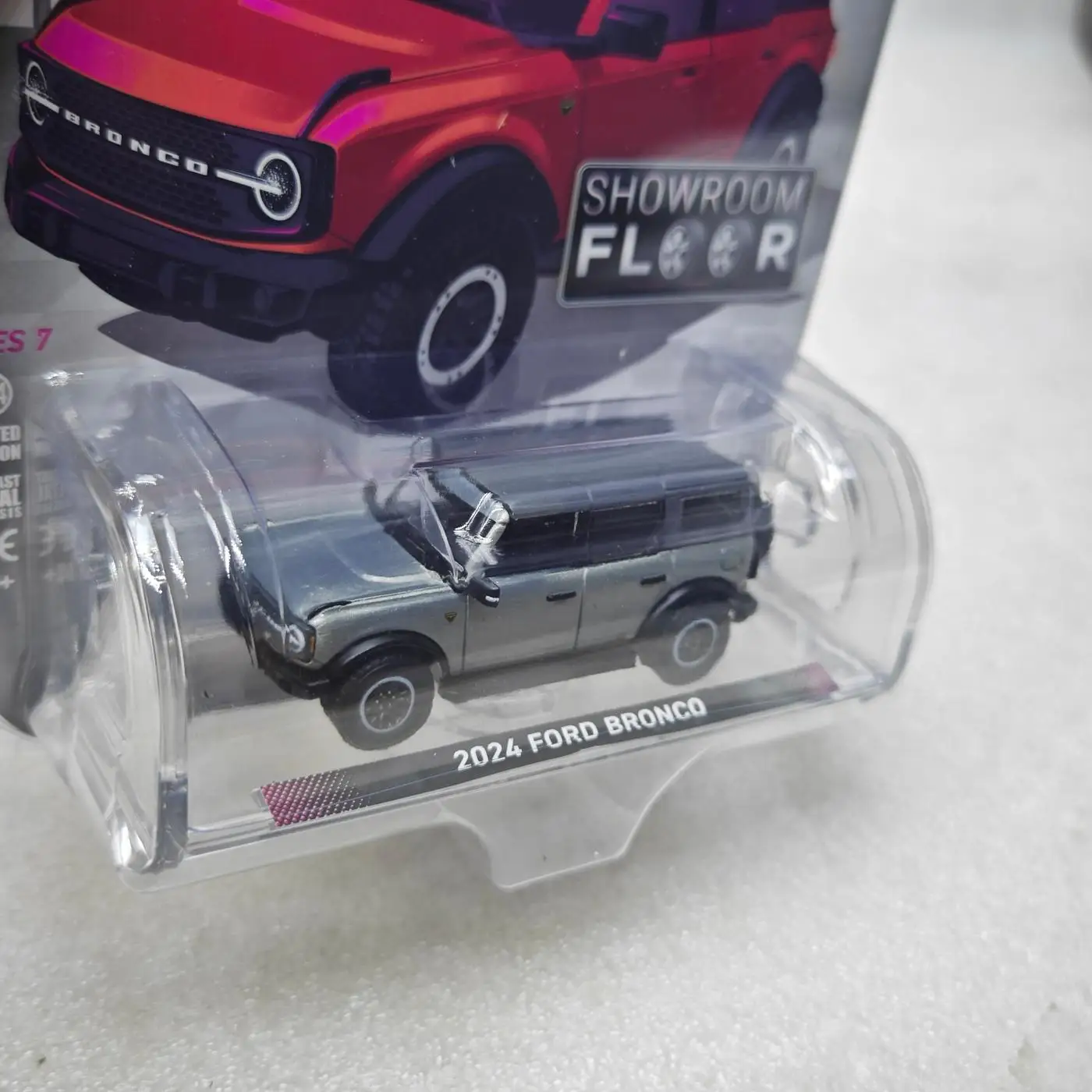 

1:64 2024 Bronco High Simulation Diecast Car Metal Alloy Model Car decoration display collection gifts