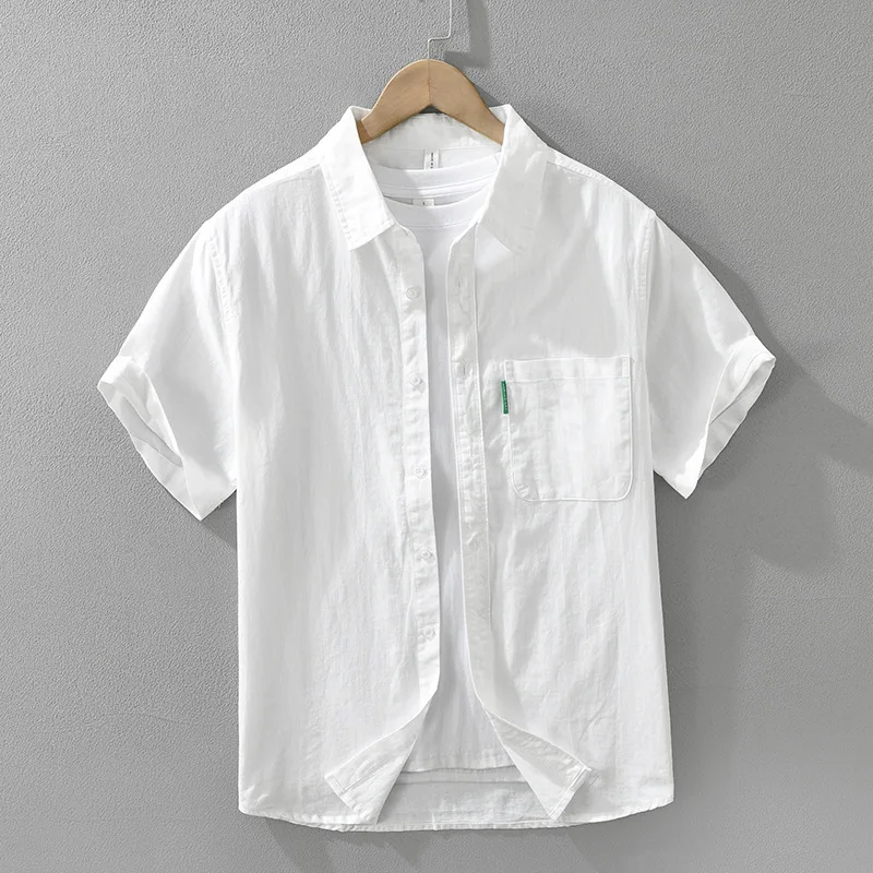

Новая летняя мужская японская свежая модная универсальная литературная рубашка для отдыха, свободная однотонная дышащая рубашка с короткими рукавами и воротником