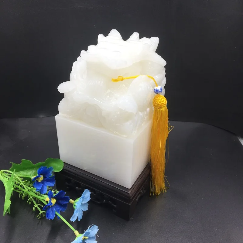 Afghan white jade seal with dragon head ornament, Han white jade seal with free engraving, nine-dragon seal engraving