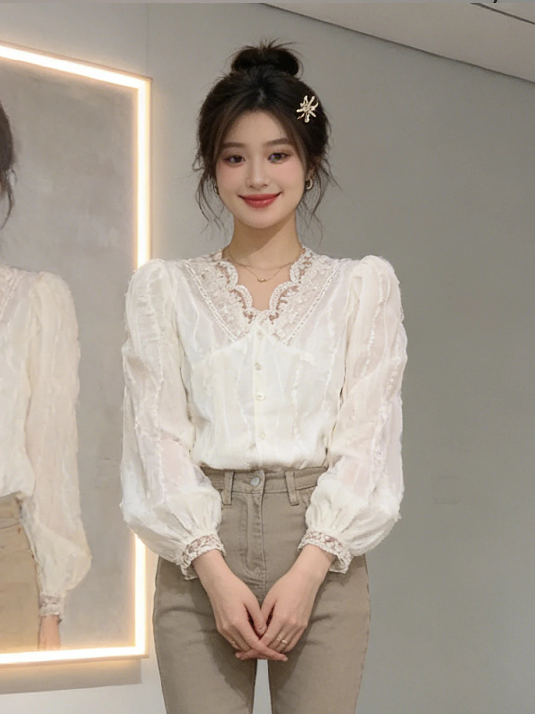 

Новая элегантная женская блузка с V-образным вырезом и кружевными вставками, с длинным рукавом, весенняя коллекция, комфортная, стандартный крой