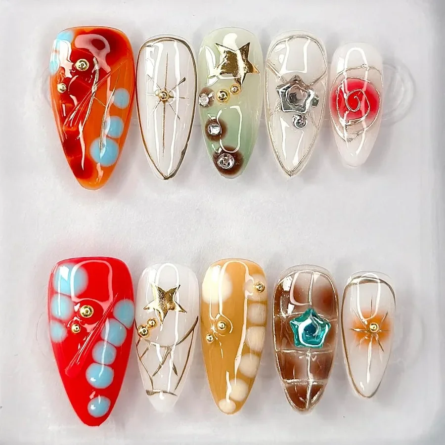 

Нажмите на ногти Средний миндаль Ручная работа 3D Уникальный многоразовый АБС-материал Накладные ногти Y2K Серебряная кривая линия Накладные ногти с