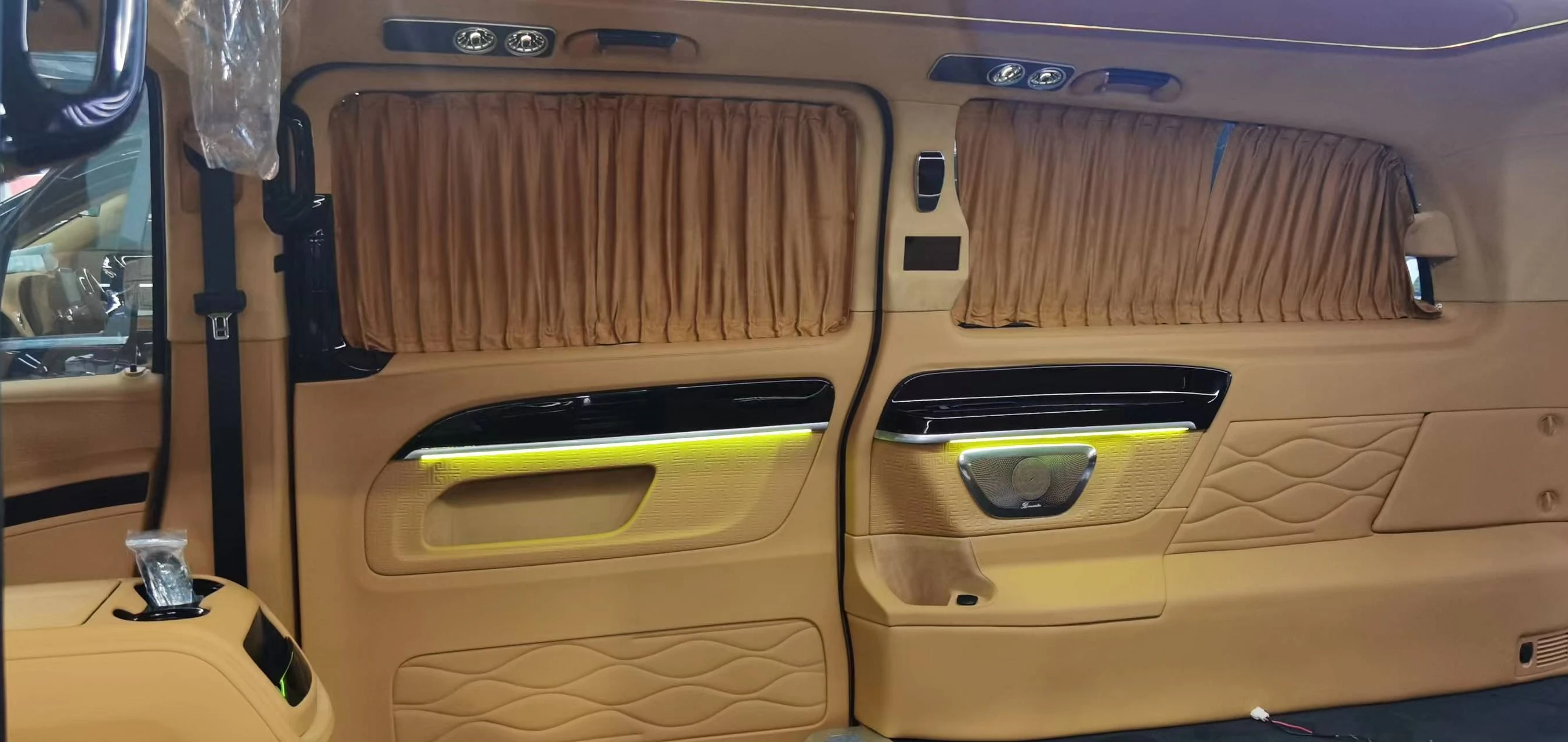 

For Mercedes Benz V-Class Business Vehicle Peach Wood Decorative VITO Door Modification Special Decorative Kits