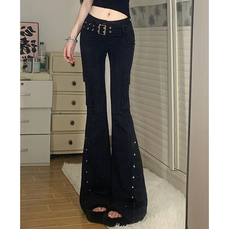2026 Lady Chic Designer Black Rivet Flared Jeans Girls Fashion Low Waist Slim Trousers Girls Retro Thin Denim Pants