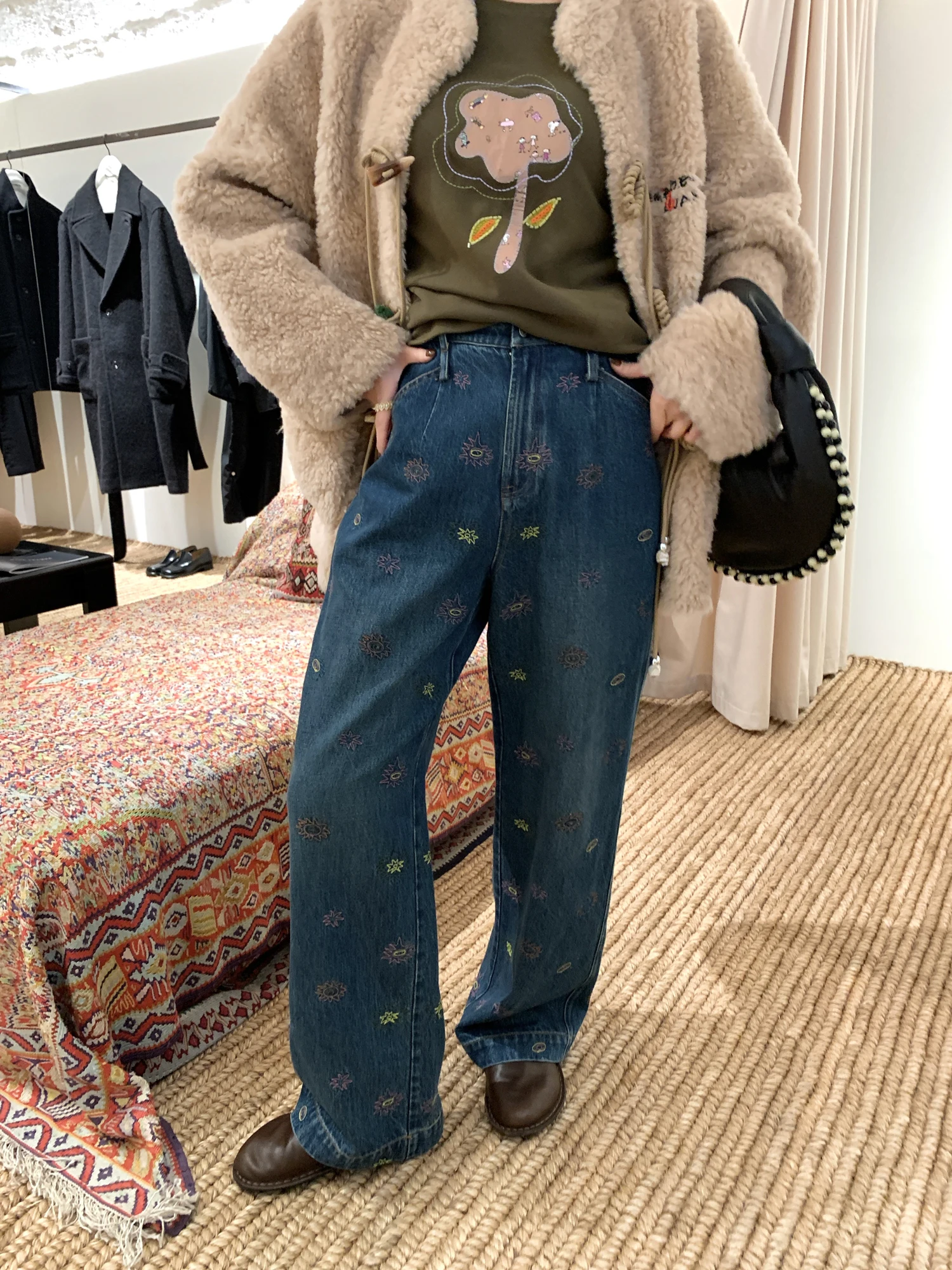 

Realzz официальные ретро Sle тяжелые вышивки мягкие джинсовые повседневные брюки женские облегающие хлопковые джинсы с цветочным узором