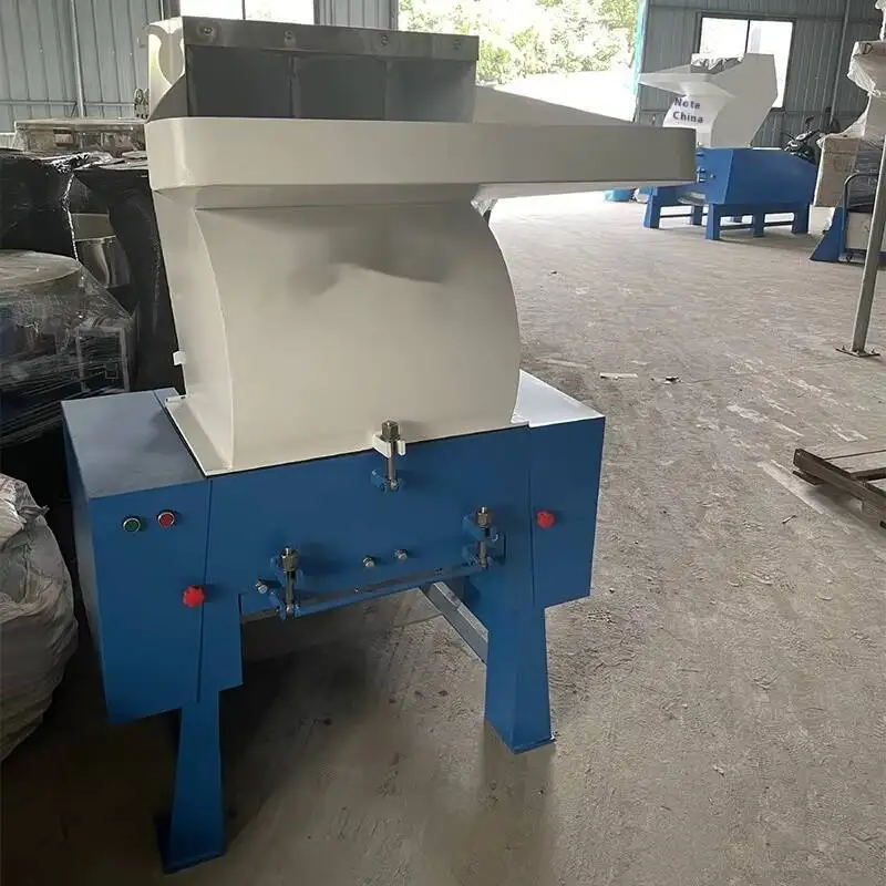 Material Feeder Powder Chemical Granule Crusher Powerful Crushing Machine Uniform Particles Dust Free Slow Crusher