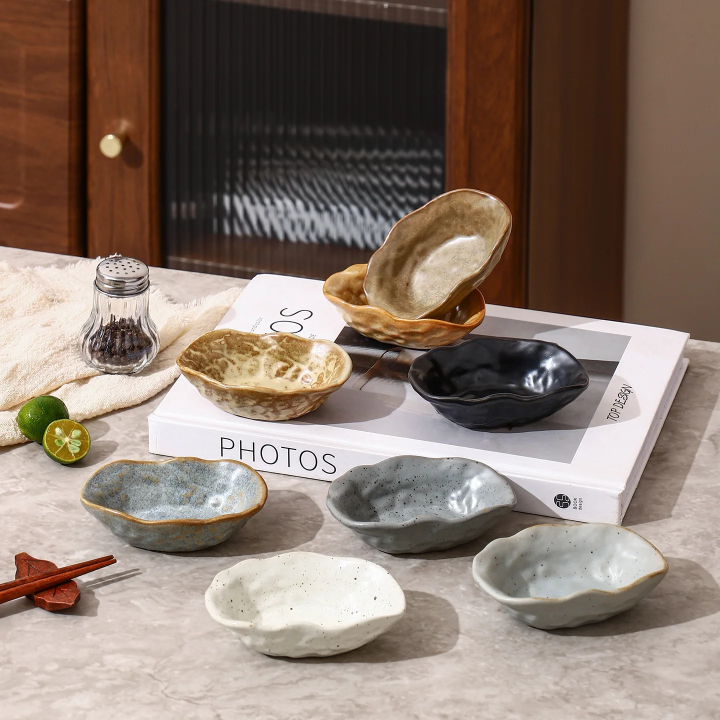 

4Pcs shell plate retro coarse pottery tableware commercial Japanese ceramic irregular small vegetable plate soy sauce dipping