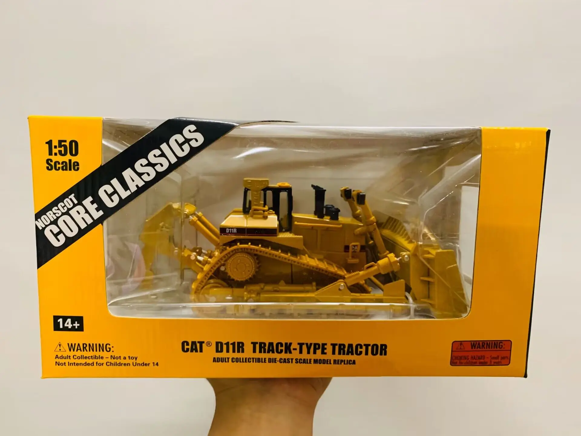 2 cores! Track-Type Trator, Escala 1: 50, DieCast Masters, DM85025, Novo na Caixa