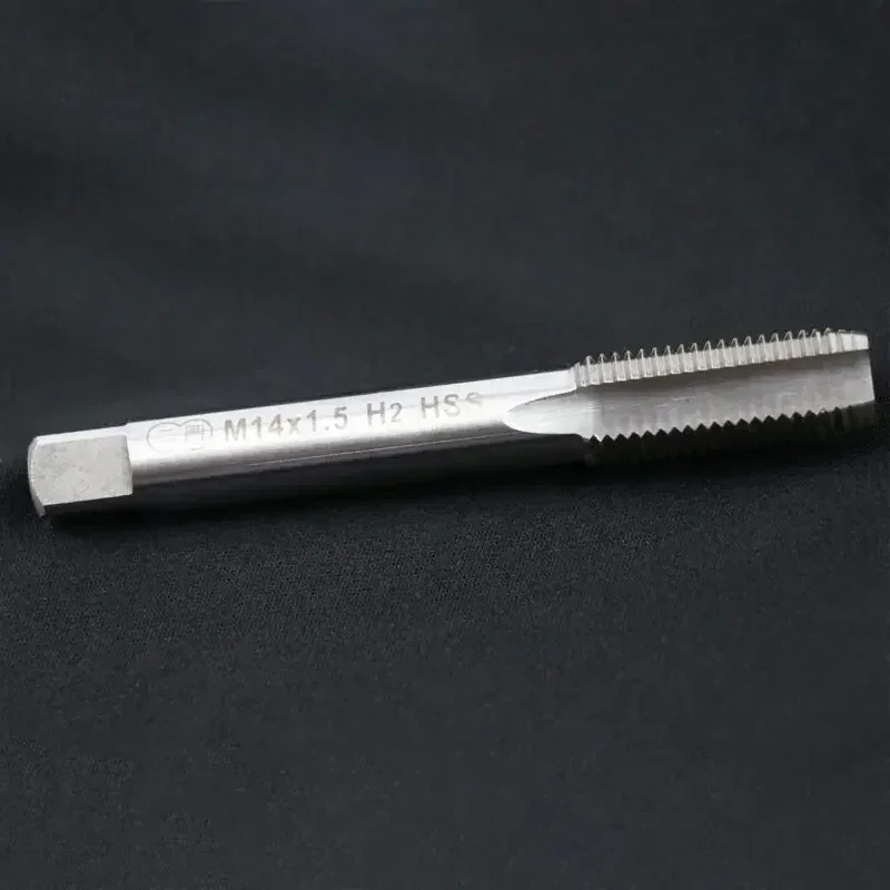 1 buah M14 X 1.5mm ketuk + 1 buah M14 X 1.5mm mati HSS baja kecepatan tinggi metrik Set Die Kit benang tangan kanan kualitas tinggi