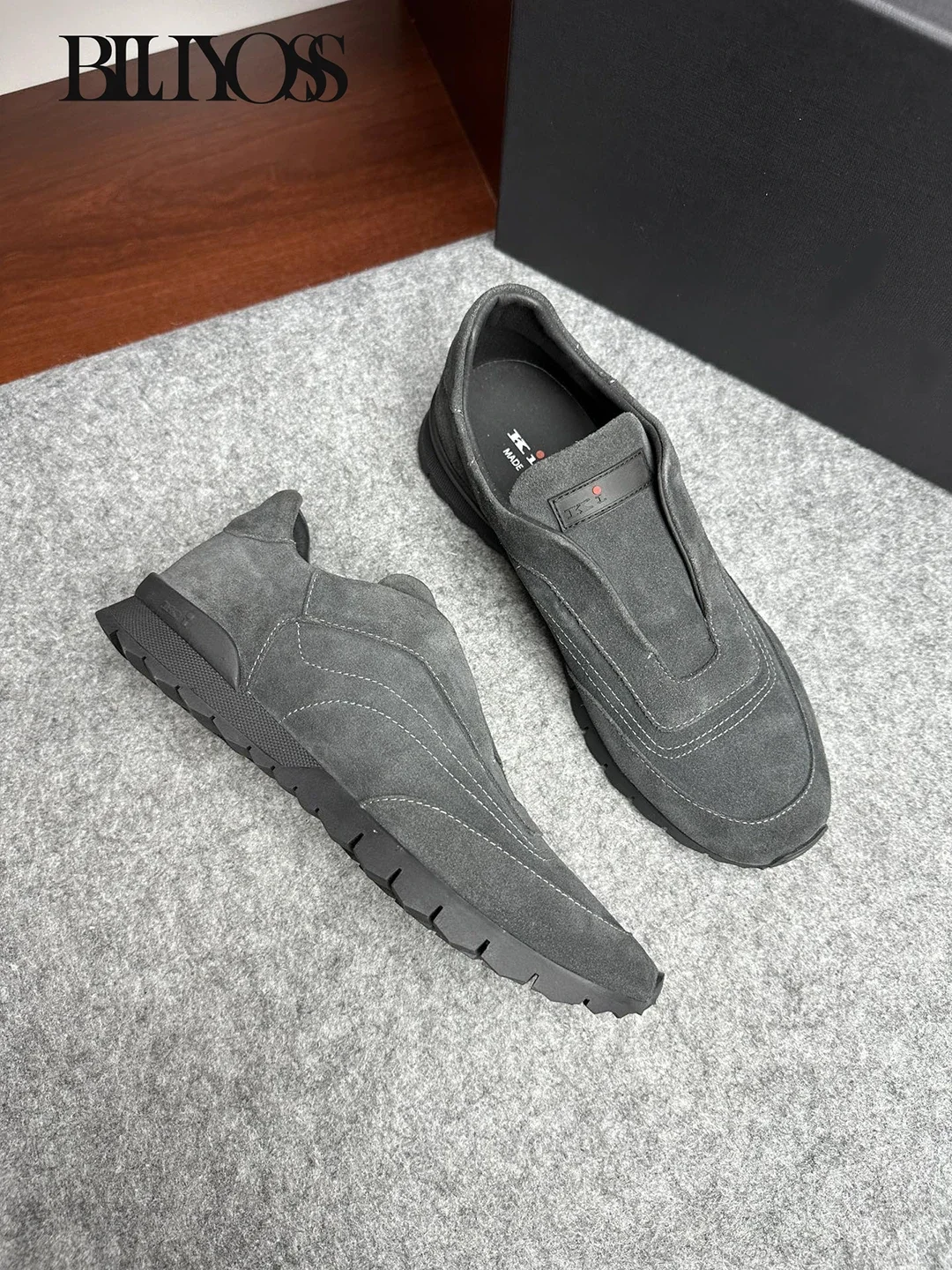 BLLIYOSS Men Cow Suede Fabric Sports Shoes 2023 new fashion comfort high quality outdoors  European big size 38-46 old money